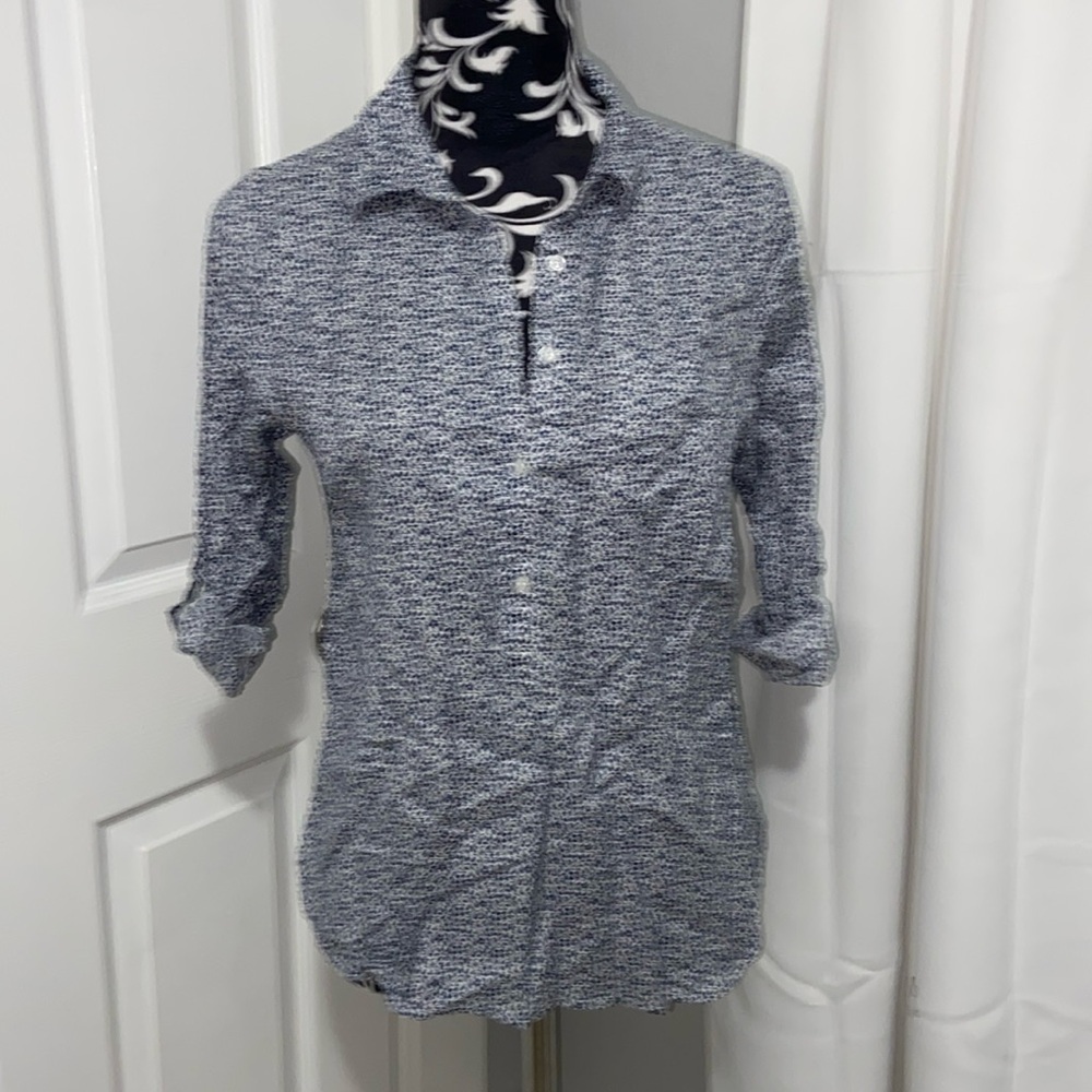 GAP boyfriend fit ditsy floral popover top